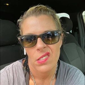Meet your Posher, Tenille